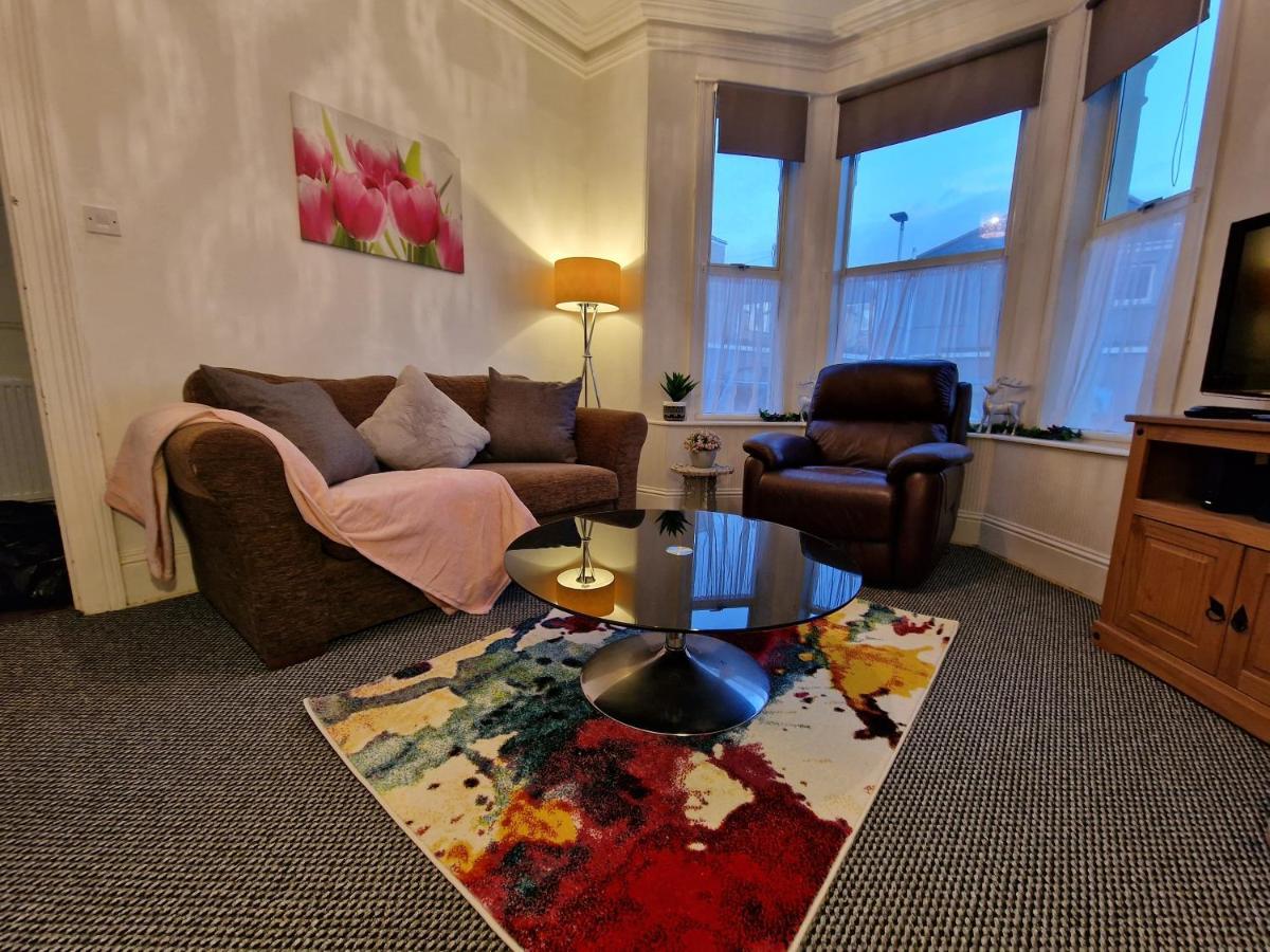 Plymouth-Vacation Apartment Bagian luar foto